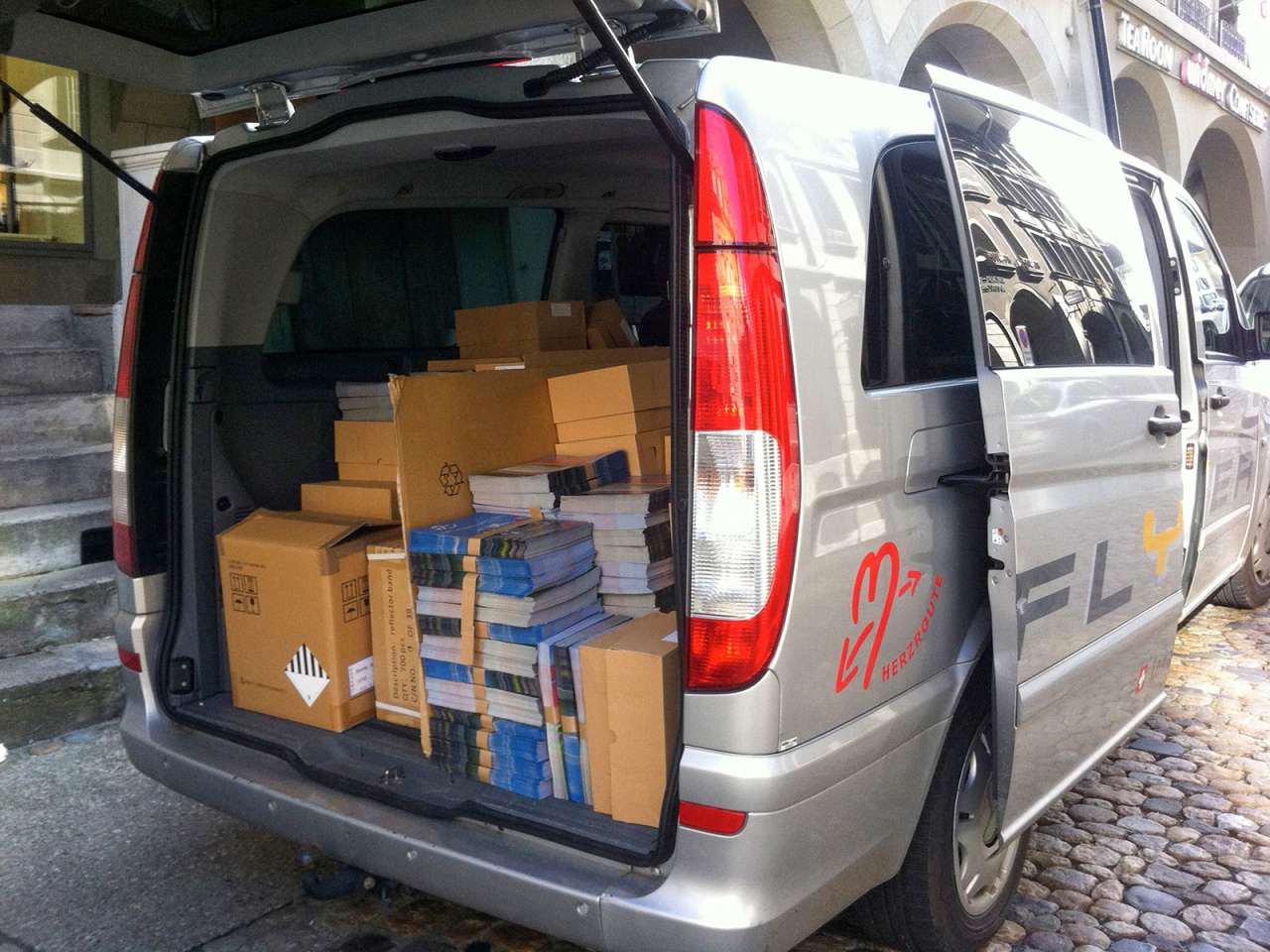 Auslieferung Drucksachen